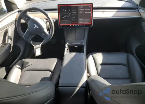 2024 Tesla Model Y из США, поврежденный, VIN 7SAYGDED3RF036722